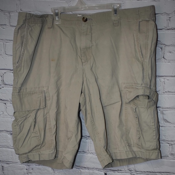 G&M Shorts - Picture 1 of 7